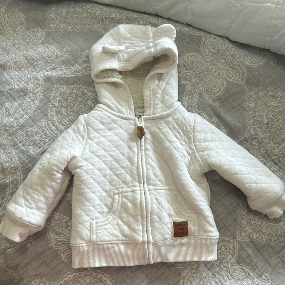 White jacket fuzzy inside